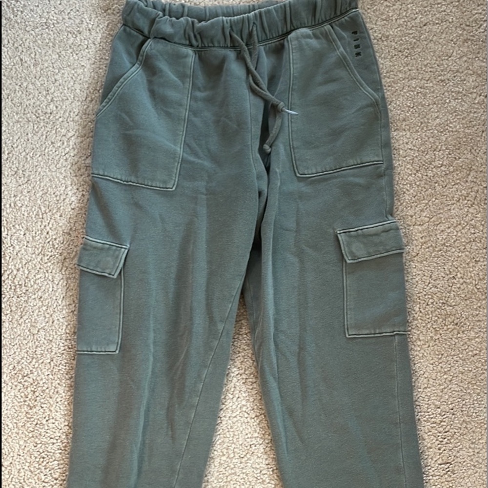 Women’s joggers